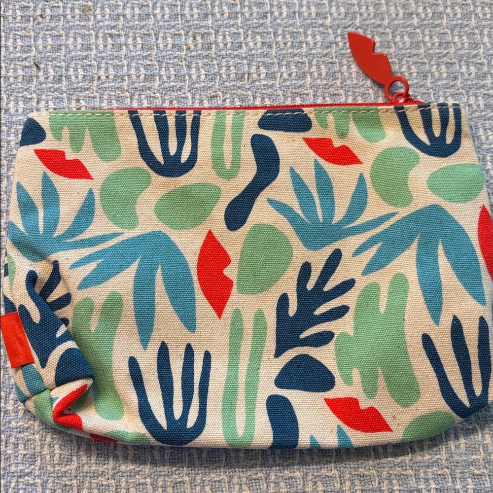 Ipsy Force of Nature Pouch with Red Interior